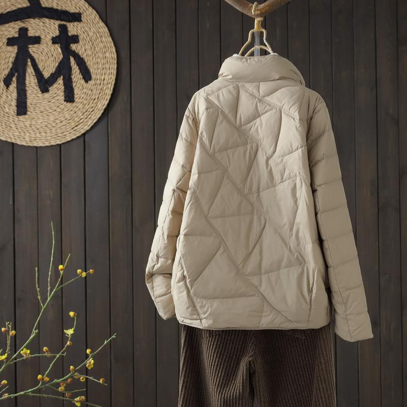 Literary stand-up collar, light and warm short down jacket for women, winter new fashionable white duck down loose coat for women