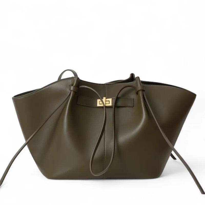 2025 Korean Style Large Capacity Women's Tote Bag - Simple, Fashionable Underarm Design for Cross-border Commuting