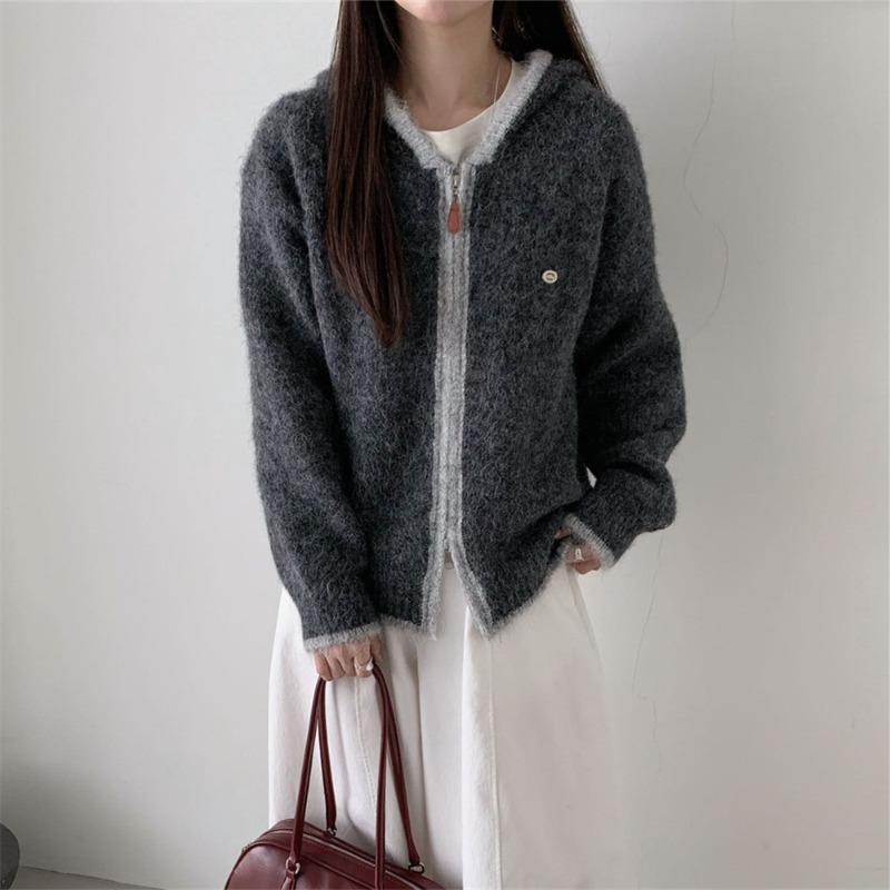 Zipper knitted cardigan women's autumn and winter new loose casual lazy contrasting color hooded sweater jacket women