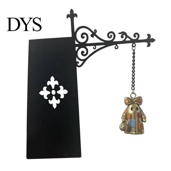 Gothic Style Wall Hanging Decorative Ghost Pendant, Iron Bracket Bookshelf Decor, Halloween And Christmas Decoration for Indoor Outdoor Home