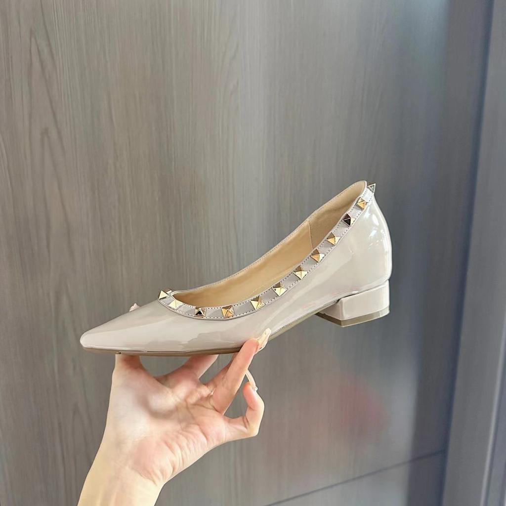 Naked gray thick heel + inner increase 6cm rivet shoes fashion temperament thick heel women's shoes classic temperament soft patent leather women'