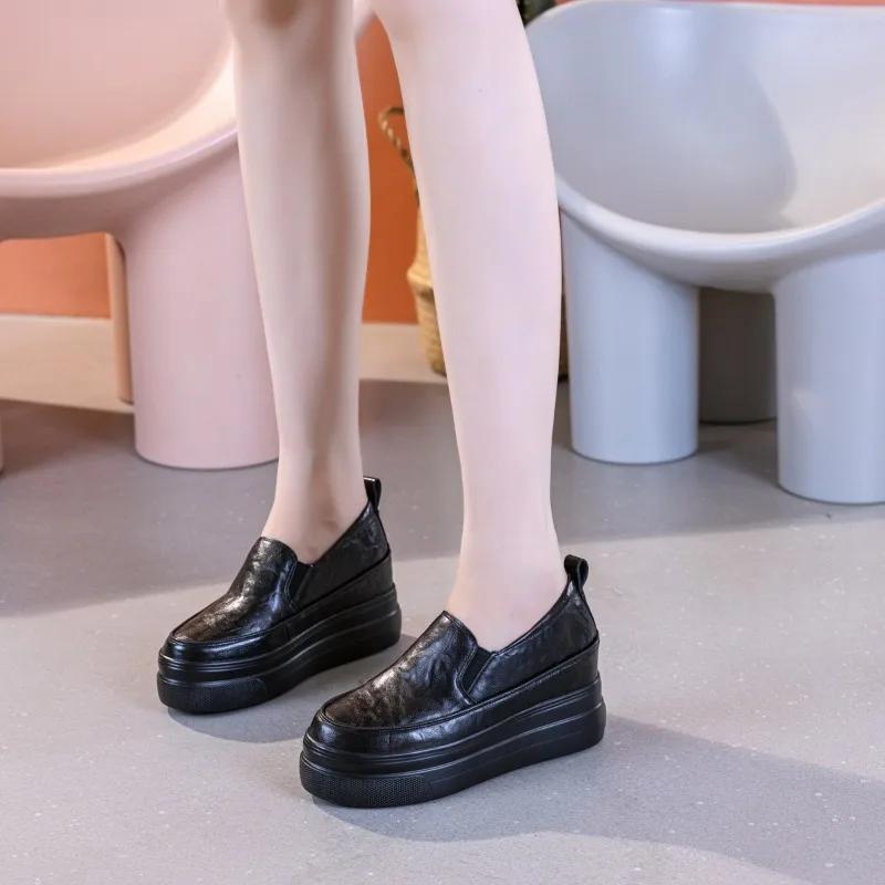 

Женские туфли из натуральной коровьей кожи на танкетке высотой 7,5 см, массивные кроссовки без застежек, скрытый каблук, водонепроницаемые женские вулканизированные туфли 42 чёрный