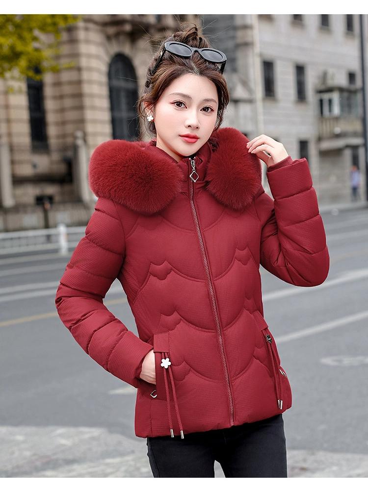 Women’s Short Hooded Windproof Thicken Warm Winter Jacket With Big Fur Collar