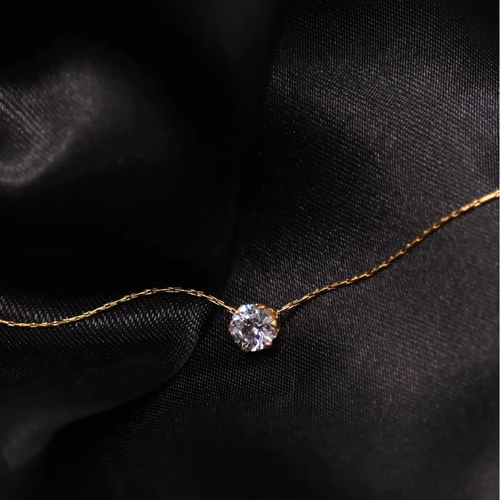 Collana da Donna in Acciaio Inossidabile Placcato Oro con Ciondolo Minimalista in Zircone, Catena Anti-appannamento, Pietra Centrale Rotonda Trasparente in Zirconia Cubica