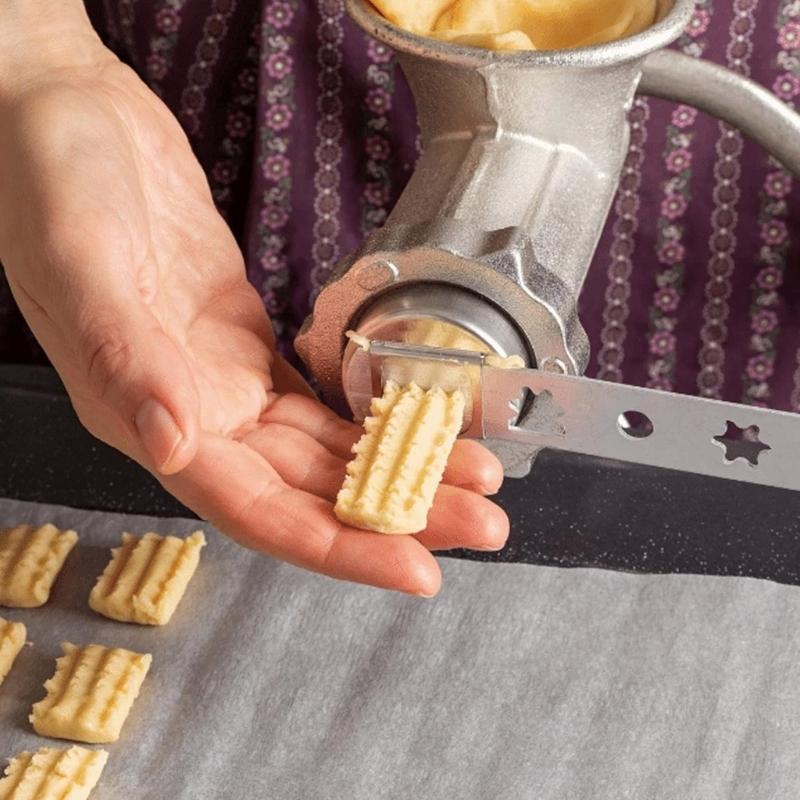 Praktický díl mlýnku na maso Nerezová tryska Příslušenství na sušenky Kovová textura Vhodné pro použití s různými mixéry