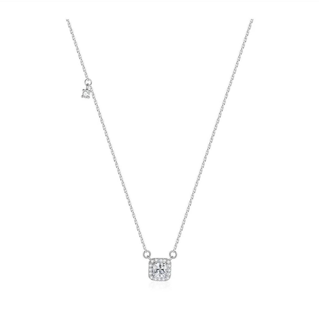 Summer Sparkling Zirconia Necklace – Elegant Clavicle Chain with Light Luxury Design, Sweet and Versatile for Women