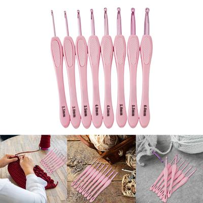8Pcs Ergonomic Crochet Hooks for Beginner Experienced Hobbyist 2.5mm-6mm Ergonomic Crochet Needle for Sweater Scarf Hat