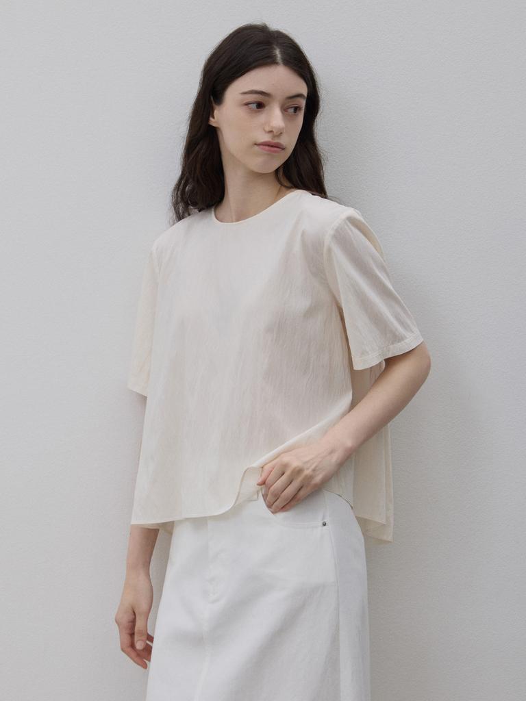 LE STUDIO Back Point Round Blouse Cream