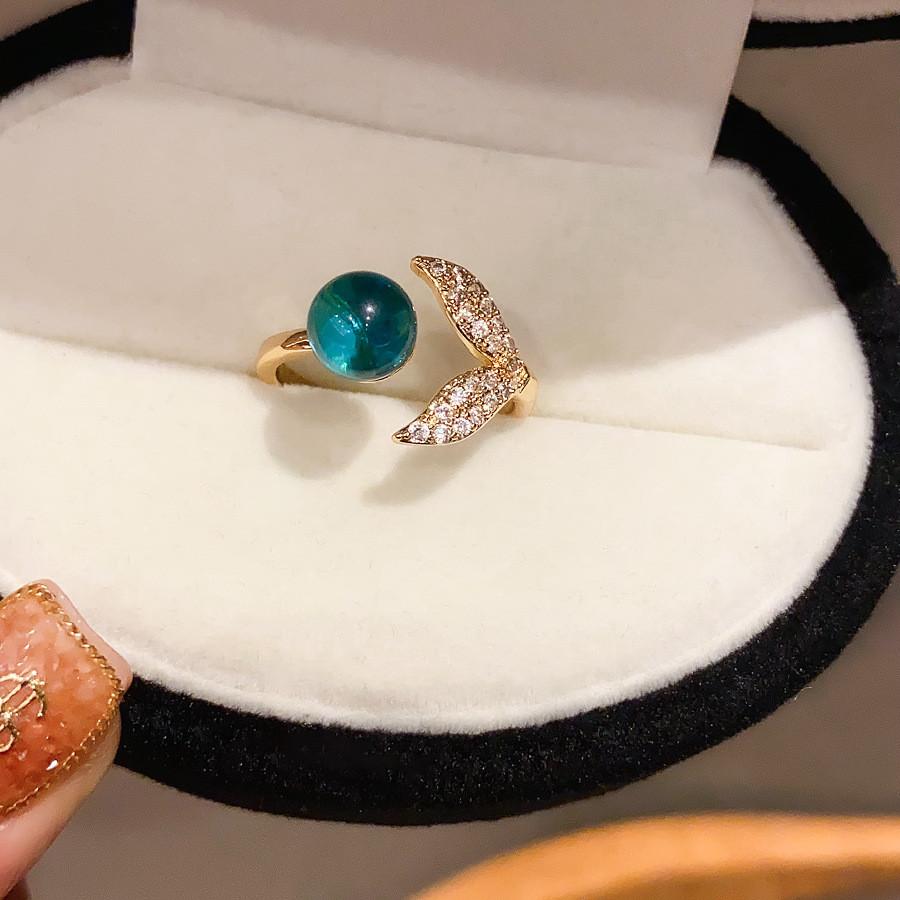 

Zircon Resin Fish Tail Ring With Embellished Stones For Elegant Women