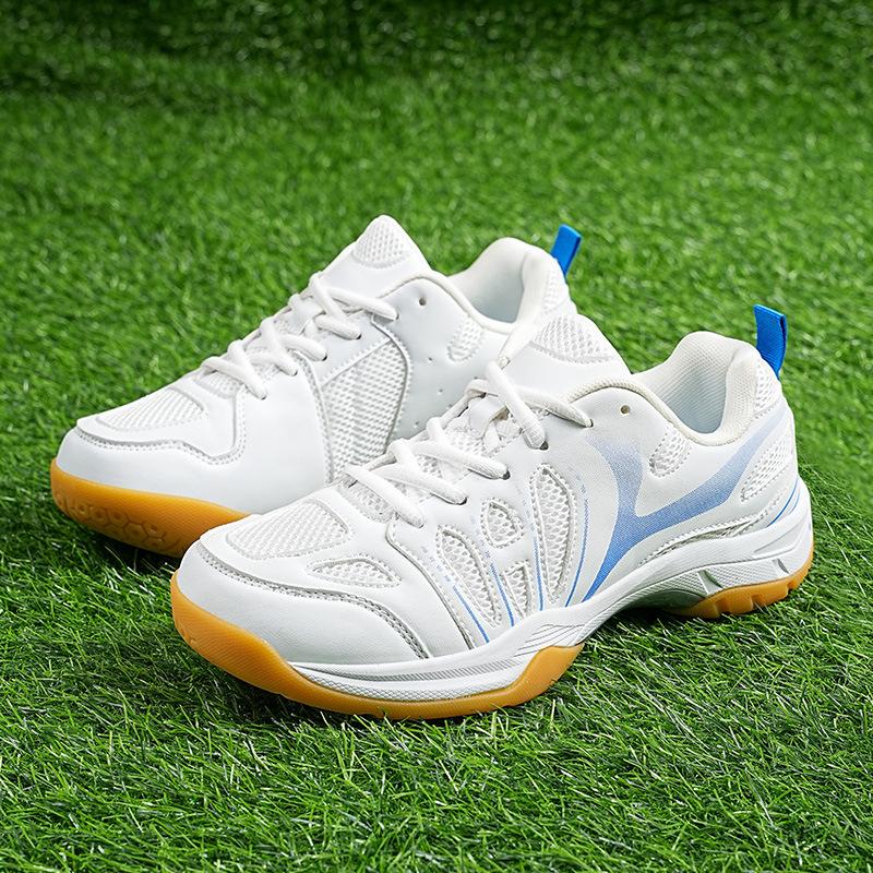 

New couple badminton shoes men s and women s shoes spring and summer breathable sports shoes competition training shoes student tennis shoes 36