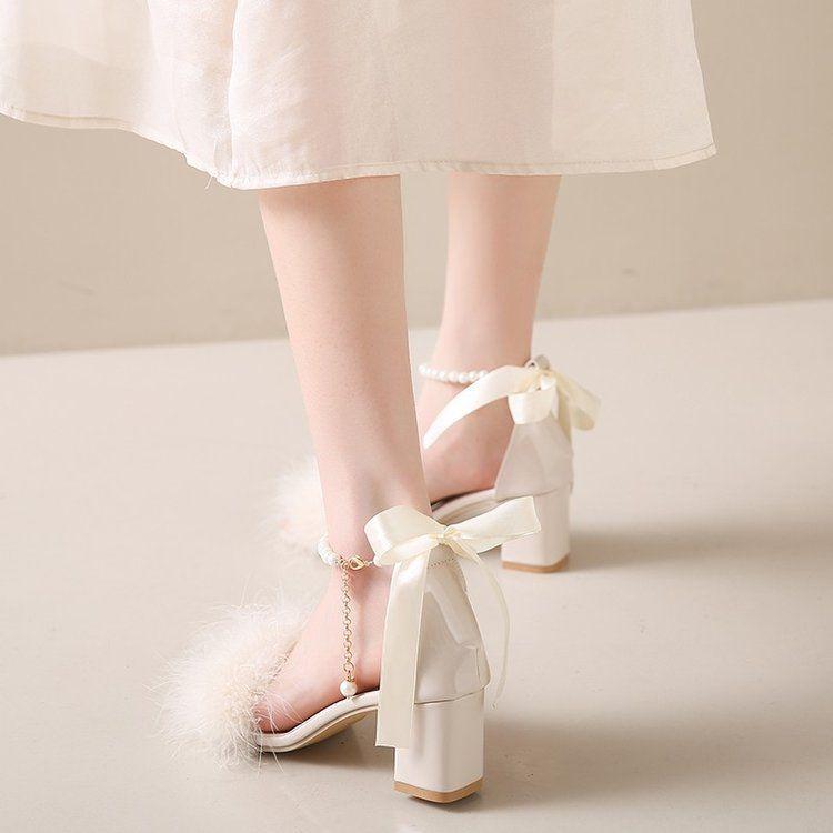 

Fairy gentle fluffy sandals 2025 Internet celebrity explosion French medium heel evening breeze with skirt square head thick heel high heels 34