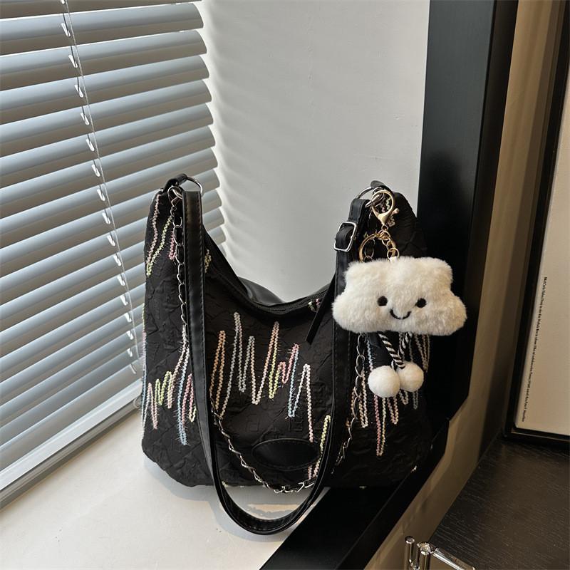 Stylish 2024 New Arrival Large Capacity Tote Bag For Casual Summer Commuting In Black White Pink