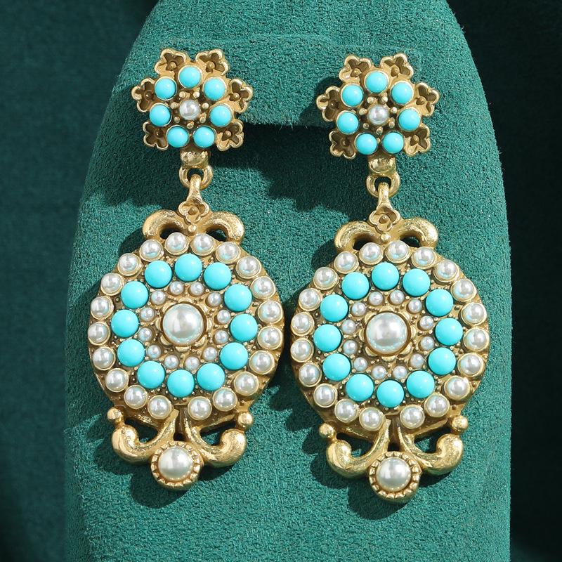 Yong Nuo Vintage Retro Jewelry: High-End, Colorfast Antique Earrings