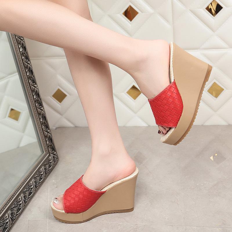 2025 summer new slope heel slippers thick-bottomed waterproof table large size fish mouth slippers casual open-toed women's slippers
