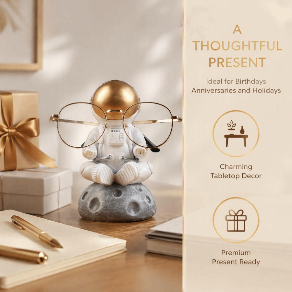 Resin Astronaut Glasses Holder White Creative Sculpture Stand Desk Glasses Organizer For Bedroom