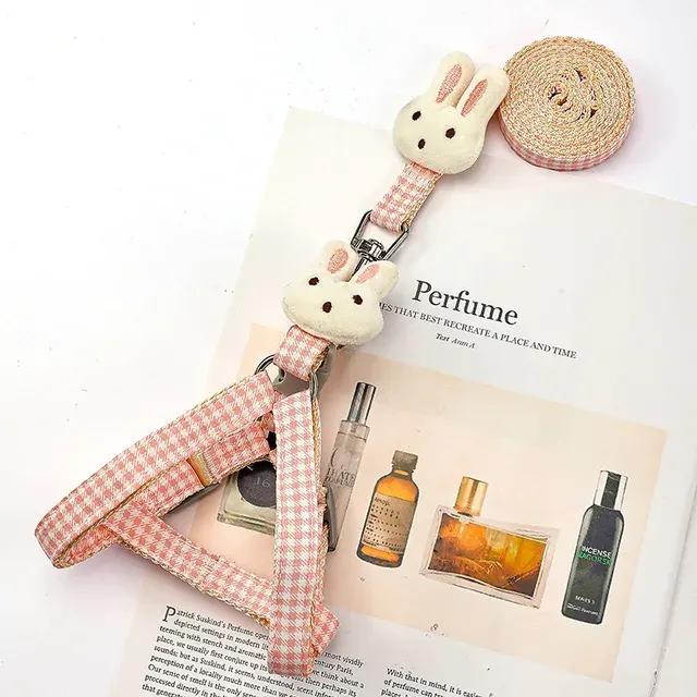 New pet's wardrobe with this cozy and fashionable harness that is suitable for daily walks and outdoor adventures. Your furry co