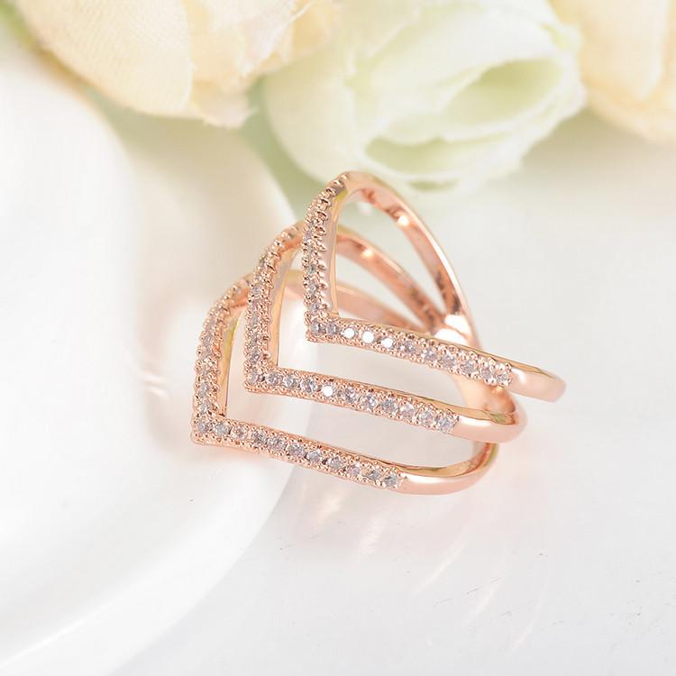 2026 European and American Light Luxury Jewelry Index Finger Ring V Letter Micro-inlaid Ring Women's Multi-layer Full Diamond Wide-sided Ring