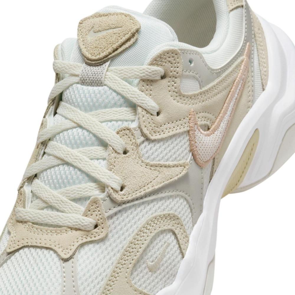 Nike Women S Araite 100 Sail Sndrft Wfj3794