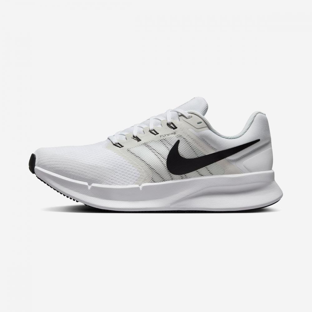 

Nike Run Swift 3 DR2695 102