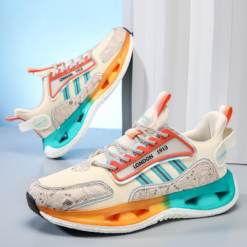 New Fly-woven Breathable Men's Shoes Versatile Sports Shoes Student Sports and Leisure Running Shoes