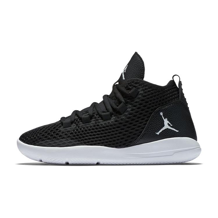 

Jordan Reveal Black White GS 834126-010 36.5