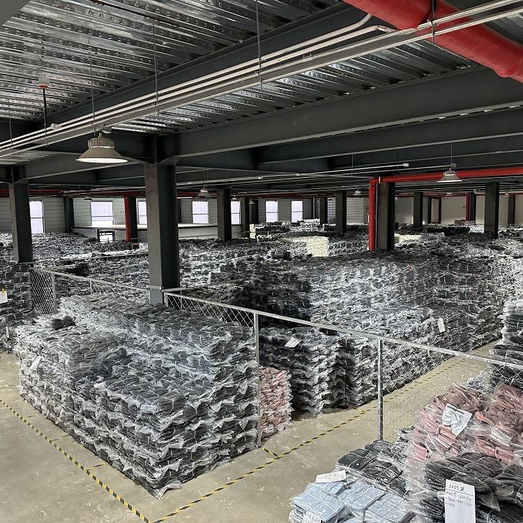 New Lightweight Messenger Breast Bag Outdoor Sports and Leisure Bag Multi-functional Anti-splashing Body Shoulder Bag