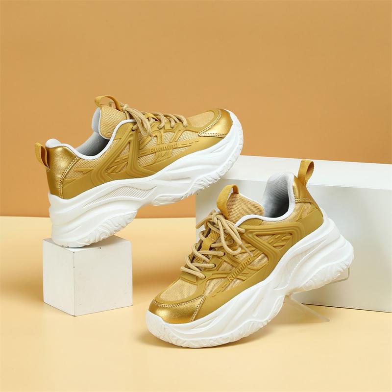 2024 Hot Sale Gold Casual Sneakers Men and Women Running Sports Shoes Designer Platform Trainers Men Trendy Chunky Shoes Unisex