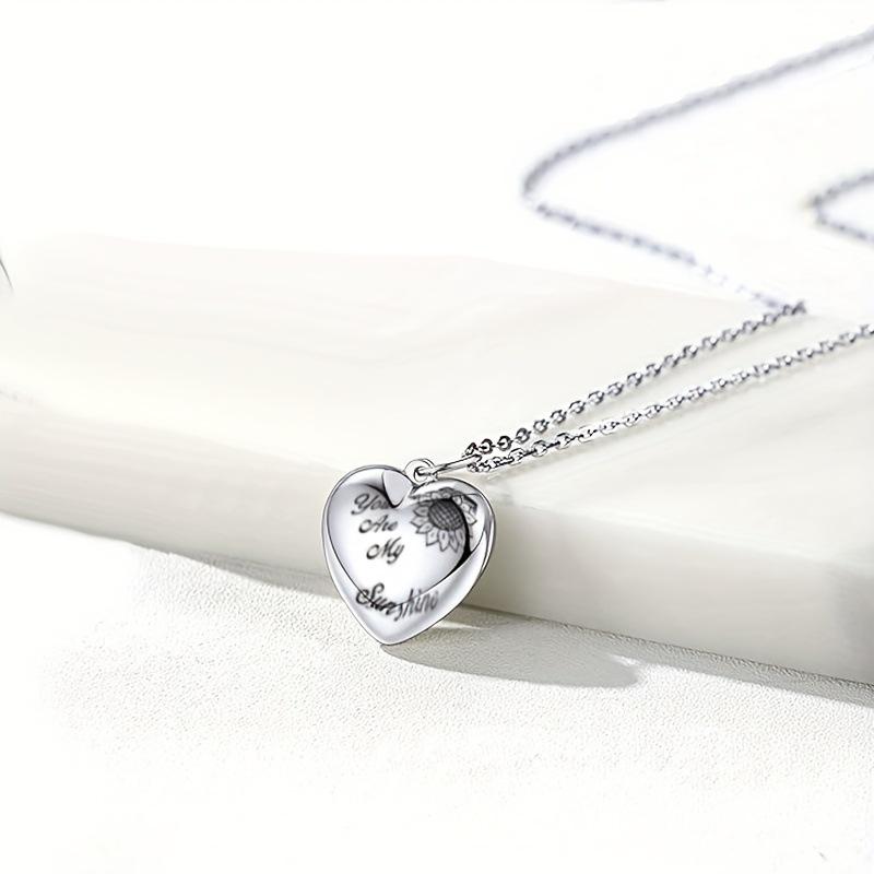 Heart-Shaped Openable Photo Pendant Necklace in Stainless Steel - Mother's Day Gift