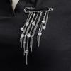 Hip Hop Trendy Imitation Pearl Tassel Chain Brooches For Men Women Waist-Shaping Fixed Pin Accessory Multi-Functional Jewelry