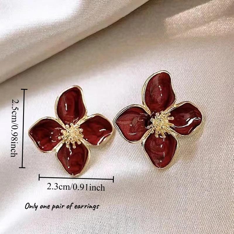 

2pcs Elegant Flower Stud Earrings Gold-Plated Petal Design with Enamel Detail for Women Daily Wear & Party Jewelry червоний