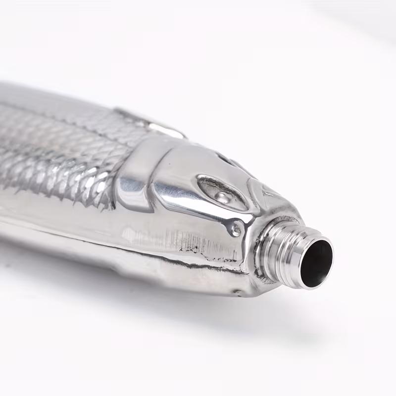 140ml Fish Shape Stainless Steel Mini Hip Flask Portable Alcohol Flask Laser Engraved Novelty Gift for Men Outdoor Drinking