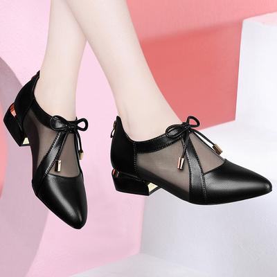 Buty ze spiczastym noskiem z siateczki Oddychające skórzane buty Letnie nowe sandały skórzane damskie buty