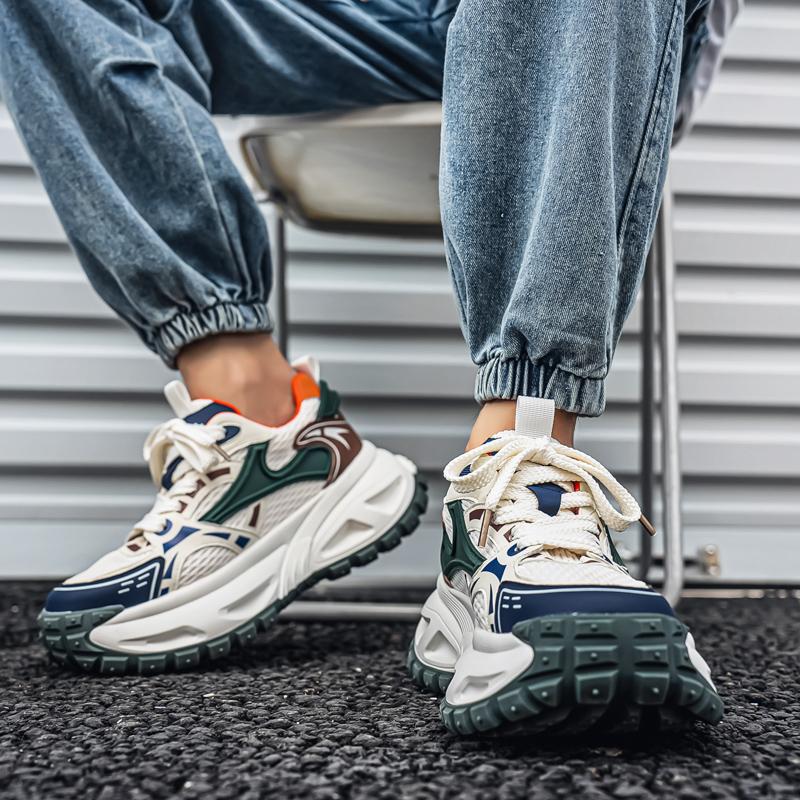 Men's Sports Shoes Fashionable and Casual Men's Thick Soled Sports Shoes Street Style Easy To Match