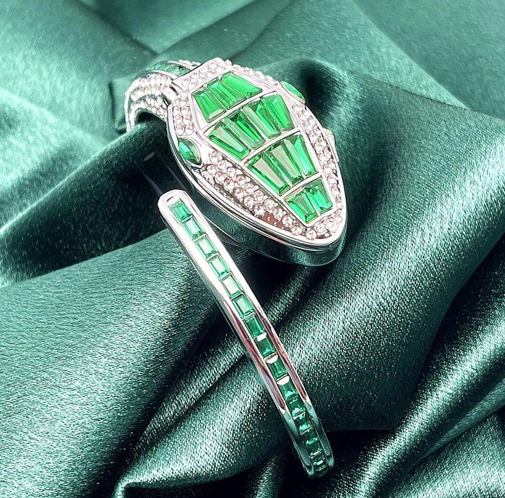 2023 Diamond Snake Bracelet Quartz Watch - Hot-Selling Snake-Shaped Design