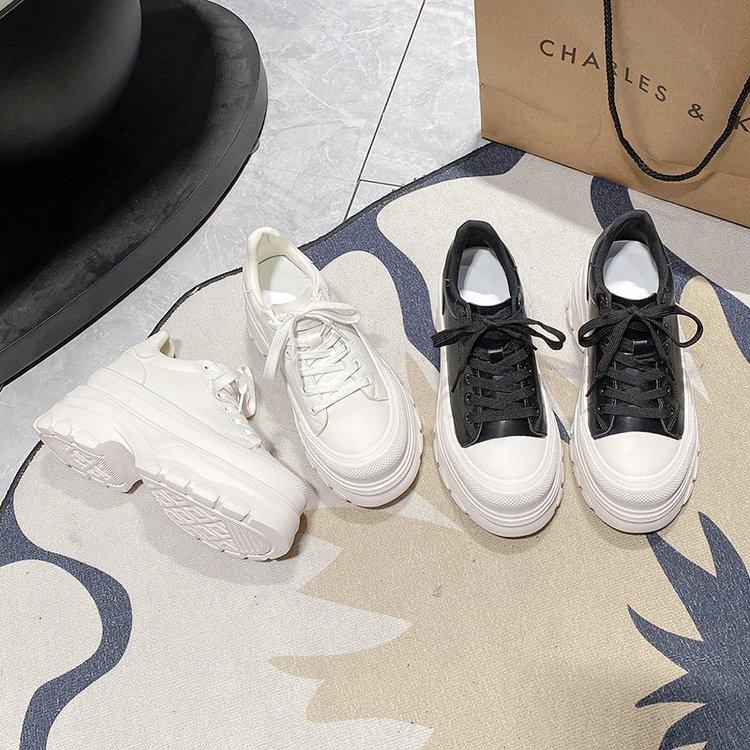 Thick-soled versatile little white shoes women's autumn new small height-increasing muffin shoes lightweight casual women's board shoes