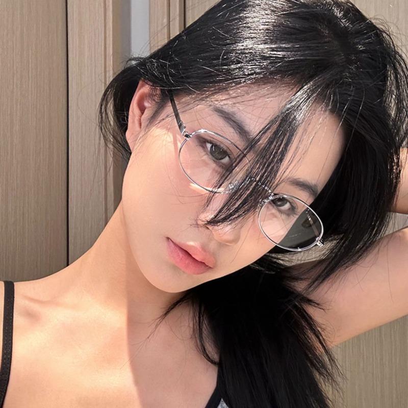 Vintage Elliptical Frame Myopic Glasses Y2K Women Vintage Retro Stylish Small Oval Shape Myopic Eyewear Anti-Blue Color Light Eyeglasses 0 To-4.0