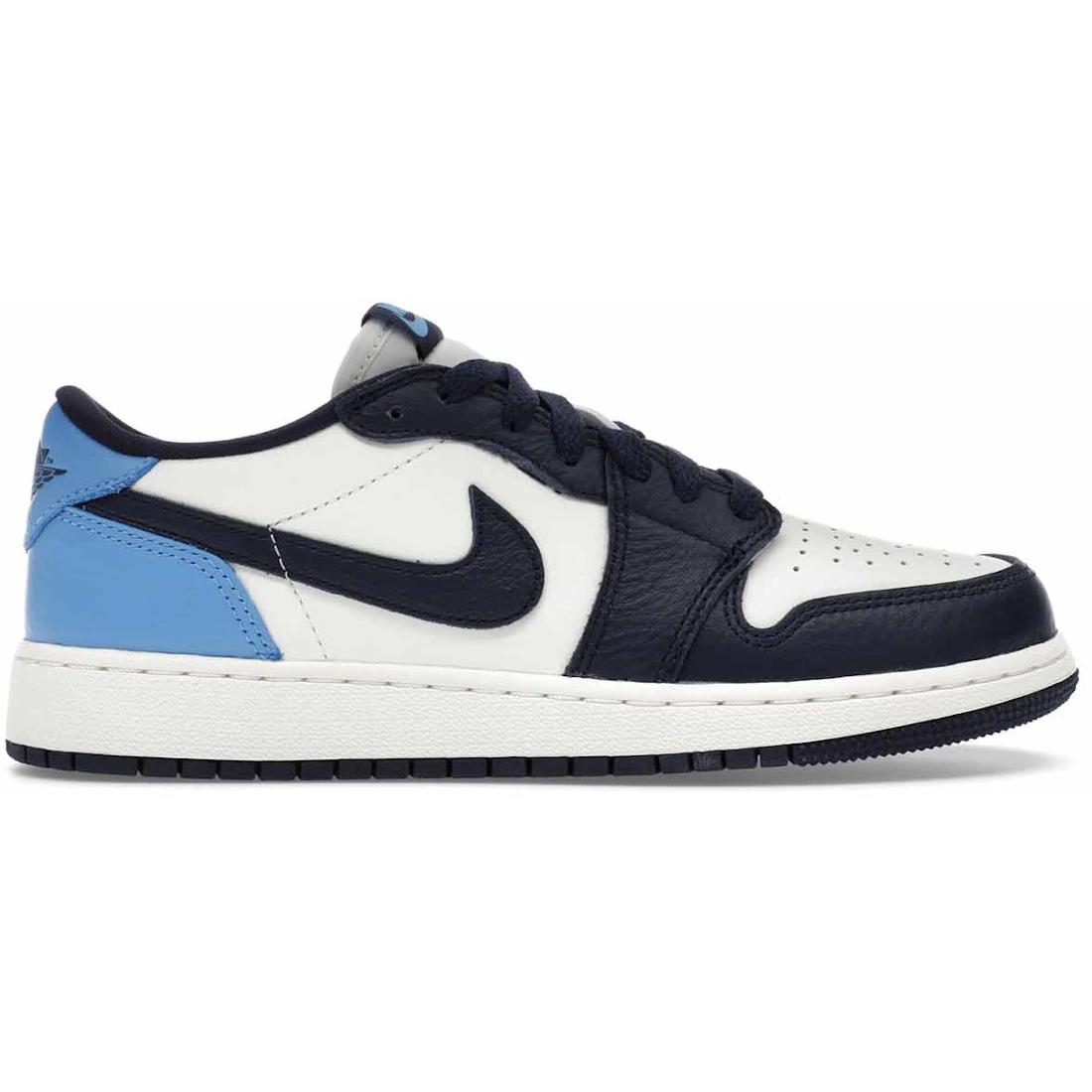 

Sneaker Jordan 1 Low OG Obsidian UNC (GS)(CZ0858-400) 36