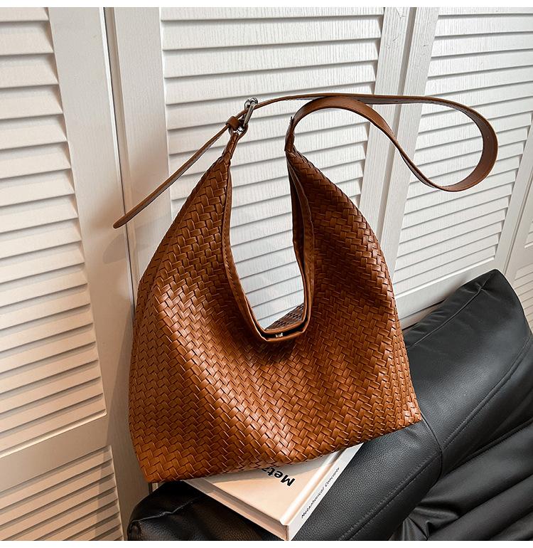 

Ретро вместительная сумка-тоут для поездок на работу, женская 2025, новая сумка на плечо/подмышку, высококлассная плетеная сумка-тоут с узором, женская сумка коричневый