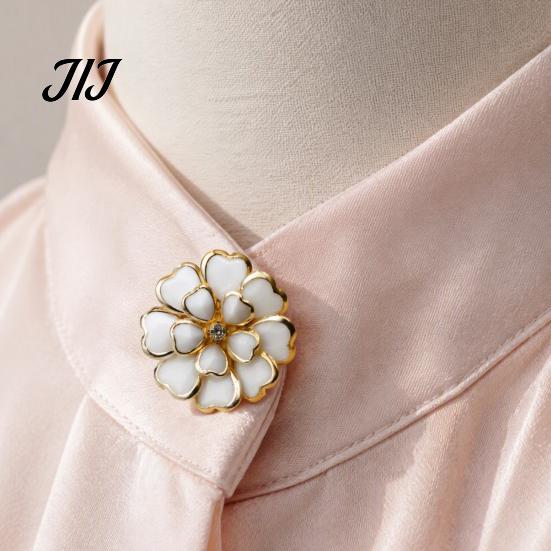Sophisticated Apparel Accessories Vintage Rhinestone Flower Button Covers, Snap On Decorative Gift Ideas for Fashion Enthusiasts Metal Shirt Cufflinks