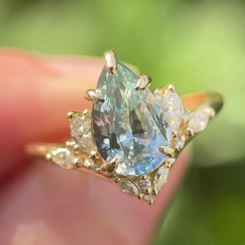 1Pc Fashionable, Simple and Atmospheric Sea Blue Synthetic Zircon