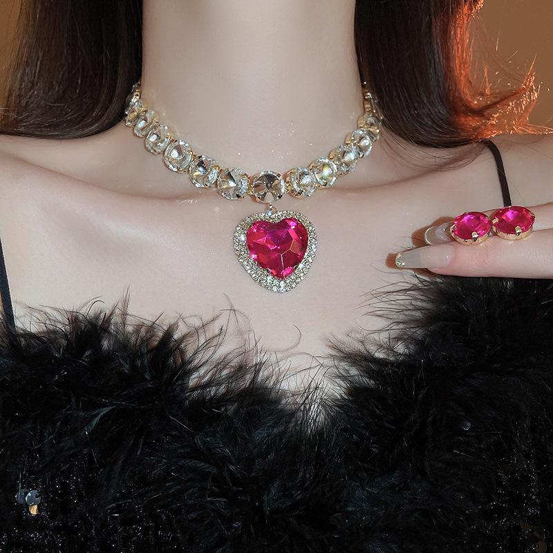 Elegante mit Diamanten besetzte Halskette & Schmuckset für Damen - High-End, vielseitig, super funkelnde Luxus-Schlüsselbein-Accessoires