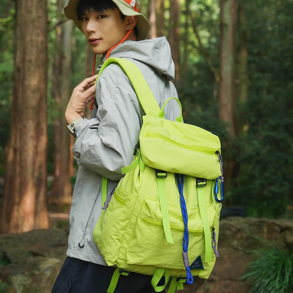 Schoolbag New Outdoor Sports Backpack with Hook Portable Hiking Bag Couple Casual Mountain Backpack