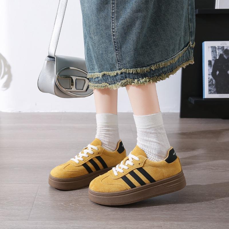 Gelbe Damen neue Sommer dünne atmungsaktive Mesh-Schuhe Größe dicke Sohle erhöhend lässige Sport-Board-Schuhe
