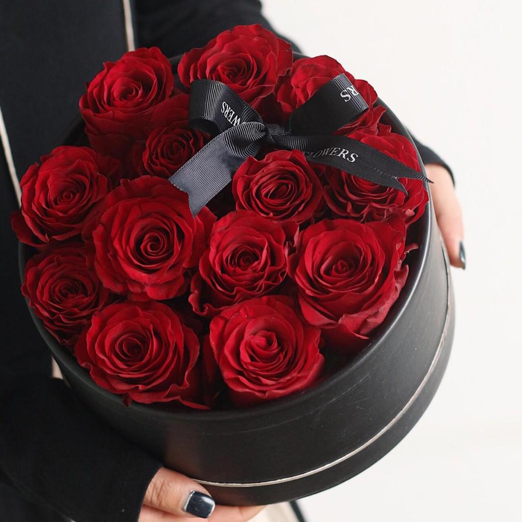 Heart-Shaped Transparent Gift Box for Flowers & Fruits - Perfect for Valentine's Day