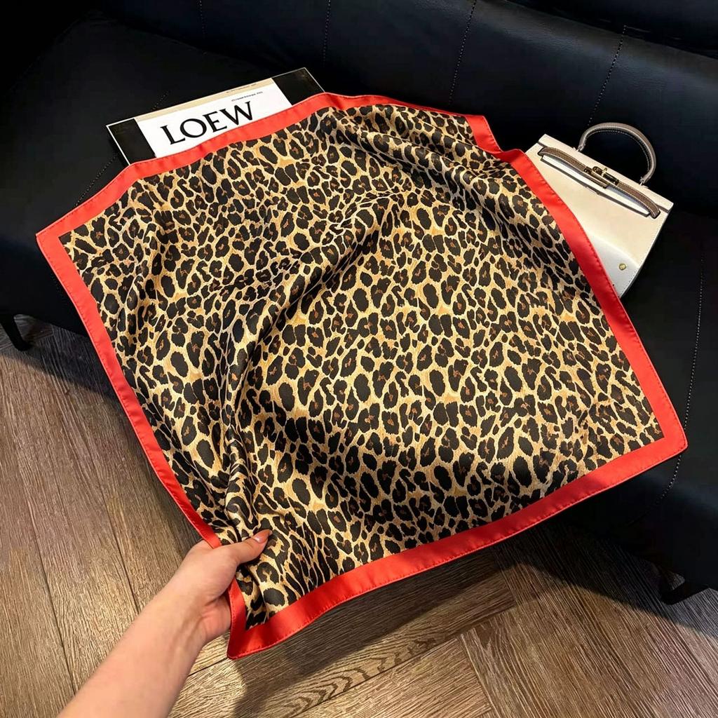 71Cm New Chinese Simulation Silk Square Scarf Soft and Skin-friendly Ink Flower Rhyme Printing Silk Scarf Neck Sunscreen Small Scarf