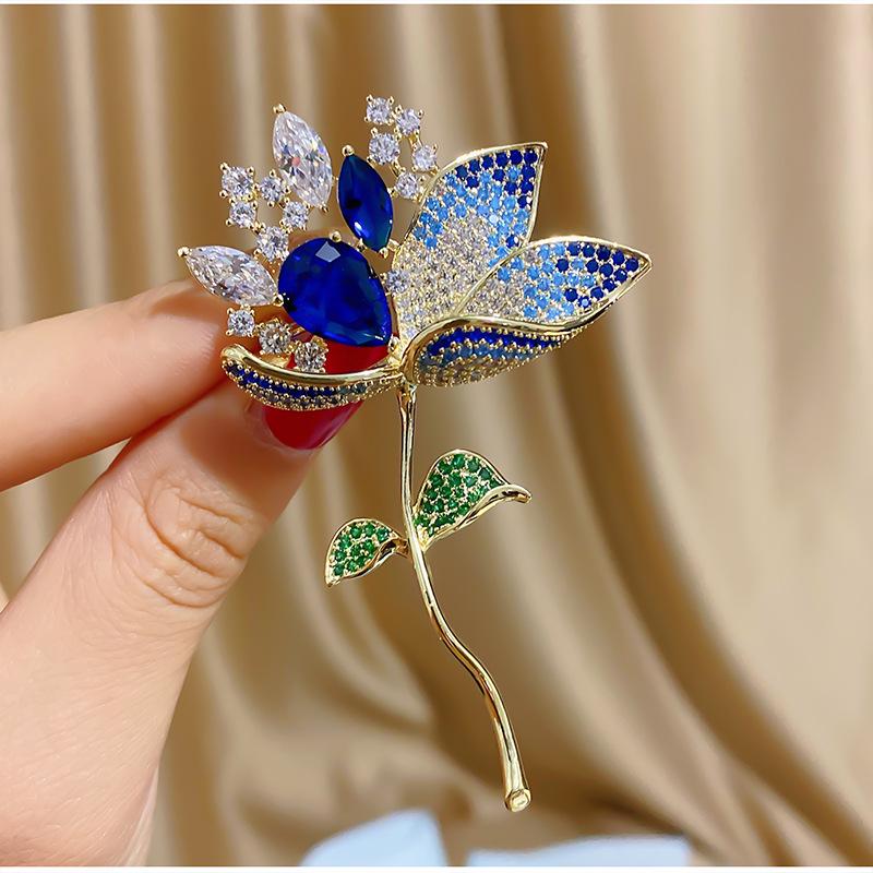 

Korean Zircon Lotus Flower Brooch: Elegant Fashion Pin & Shawl Buckle Accessory