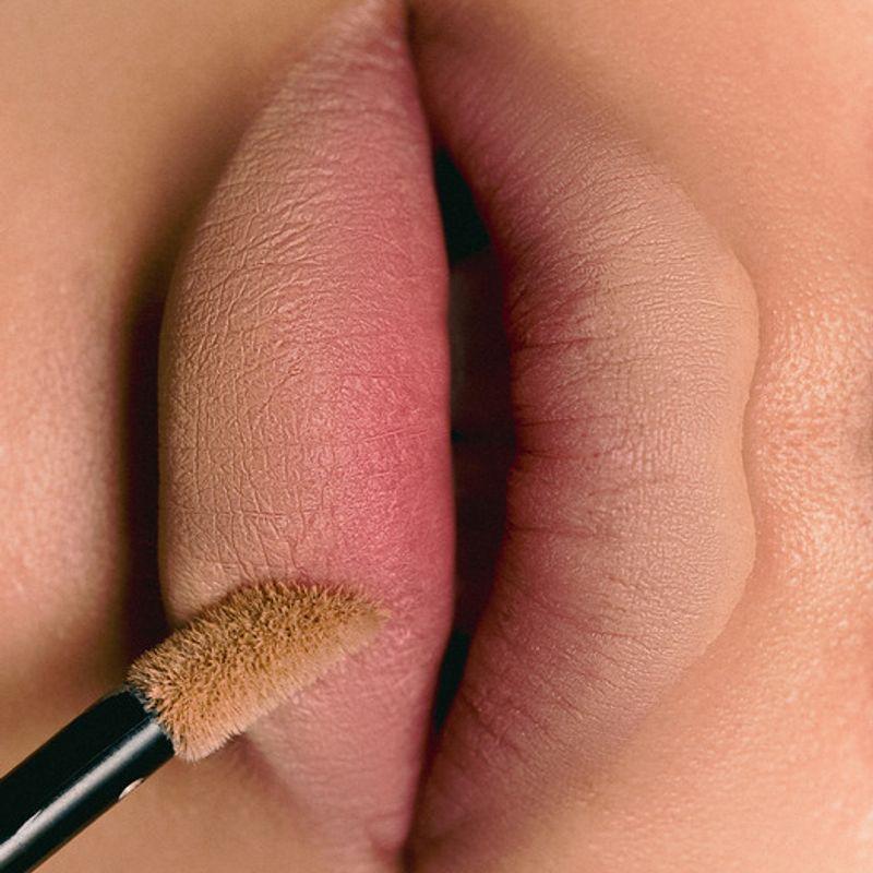 

[НОВИНКА] Праймер для губ Wink 11 Light Rose