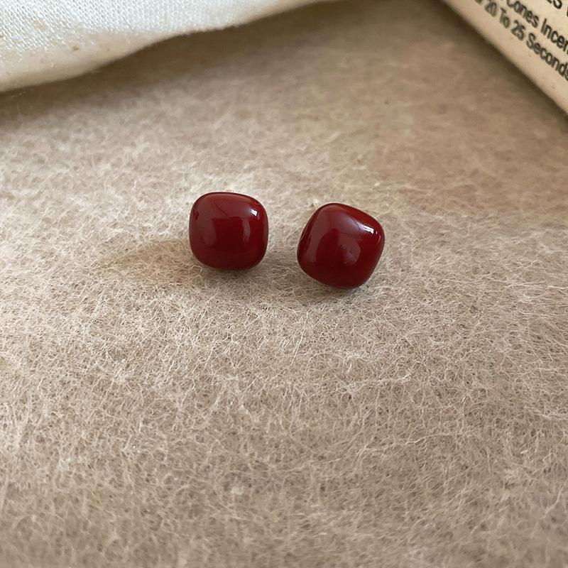 2024 Exquisite High-End Retro Silver Needle Red Heart Flower Earrings for Women