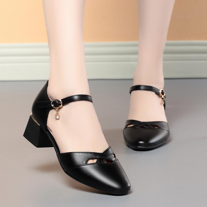 Hollow single shoes women's summer mother shoes soft-soled bag heel one-word buckle women's shoes new pointed toe bag head sandals