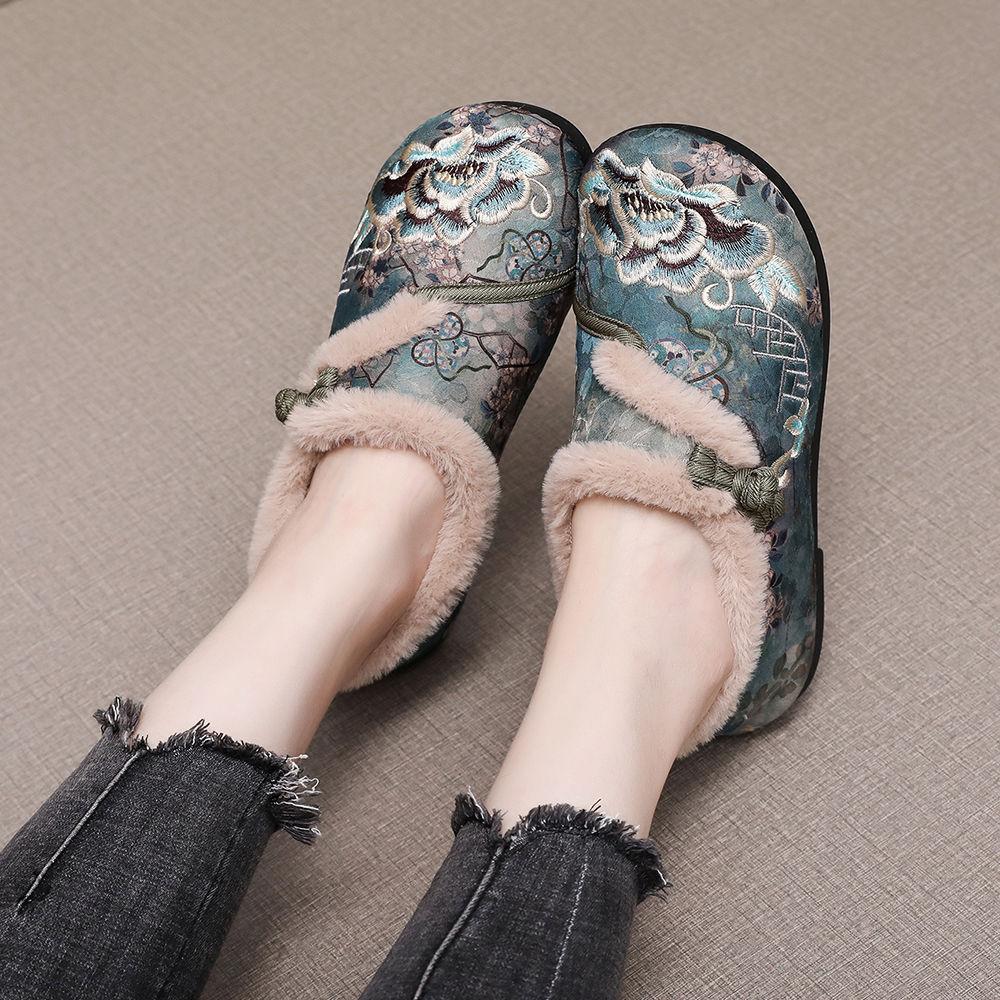 Women's Snow Boots Autumn New Plush Inner Lining Women's Cloth Shoes Retro National Style Low Heel Embroidered Boots Shoes